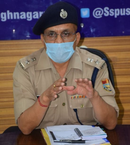 रुद्रपुर में पत्रकार वार्ता करते एसएसपी दलीप सिंह कुंवर।