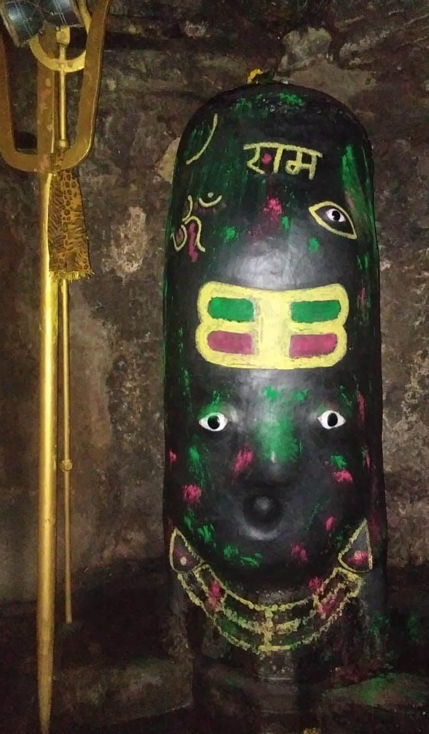 कालिंजर दुर्ग में स्थित नीलकंठेश्वर। कालिंजर दुर्ग में स्थित नीलकंठेश्वर।