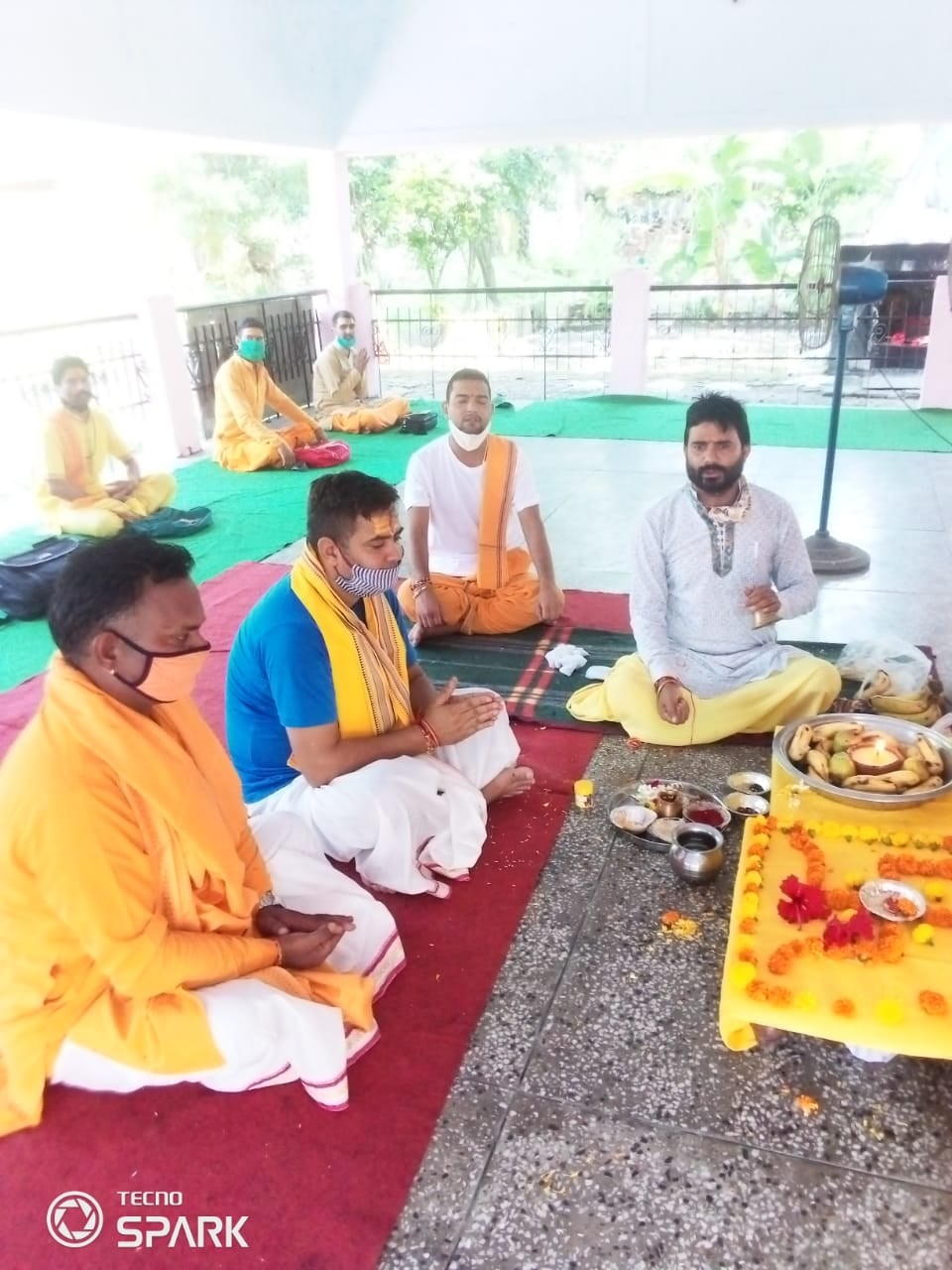 02 भगवान सत्यनारायण मन्दिर रायवाला में सुंदर कांड का पाठ करते रामभक्त। 02 भगवान सत्यनारायण मन्दिर रायवाला में सुंदर कांड का पाठ करते रामभक्त।