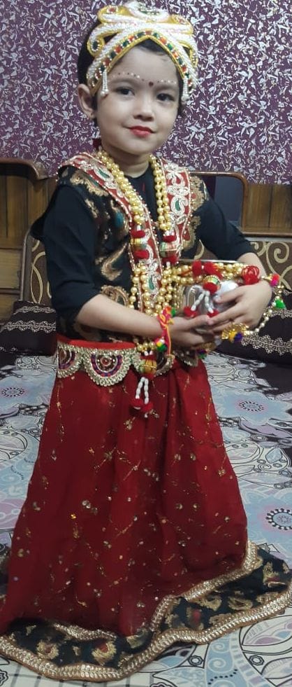 किड्जी स्कूल, नई मंडी की छात्रा श्रीकष्ण जन्माष्टमी बनाते हुए। किड्जी स्कूल, नई मंडी की छात्रा श्रीकष्ण जन्माष्टमी बनाते हुए।