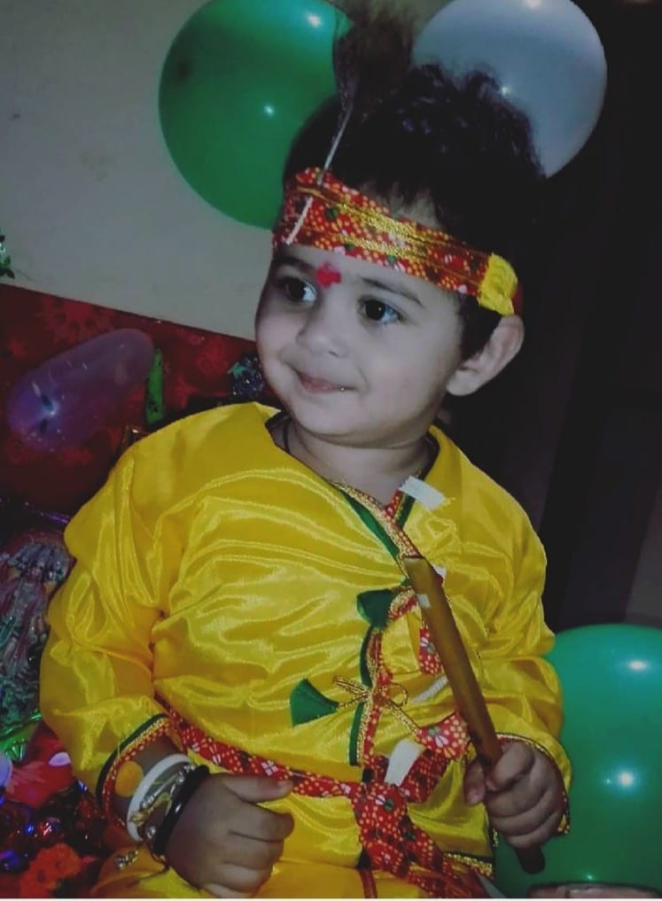 जन्माष्टमी के लिए सिविल लाईन निवासी जय त्रिपाठी पुत्र अमित त्रिपाठी। जन्माष्टमी के लिए सिविल लाईन निवासी जय त्रिपाठी पुत्र अमित त्रिपाठी।