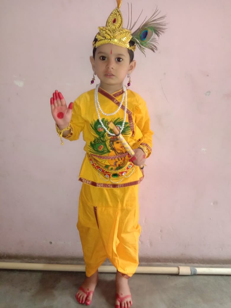 जन्माष्टमी के लगए महयपुर नेवादा निवासी कनक सिंह पुत्री दीपक सिंह। जन्माष्टमी के लगए महयपुर नेवादा निवासी कनक सिंह पुत्री दीपक सिंह।