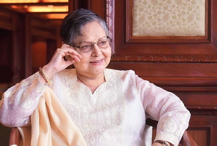 इन एक्ट्रेस ने निभाया खुद से बड़ी उम्र के एक्टर की मां का रोल 2 राखी गुलजार