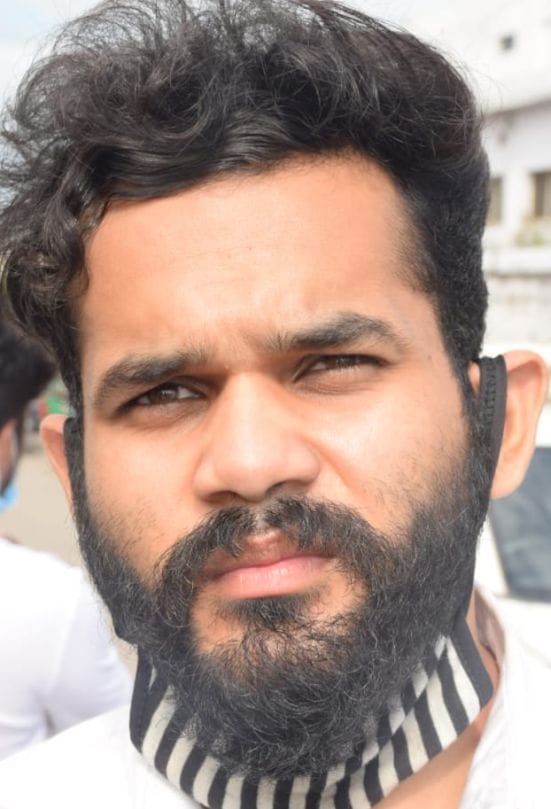 पराग। पराग।