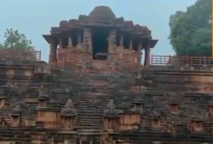 नरेंद्र मोदी का ट्वीट: मोढेरा का सूर्य मंदिर नरेंद्र मोदी का ट्वीट: मोढेरा का सूर्य मंदिर