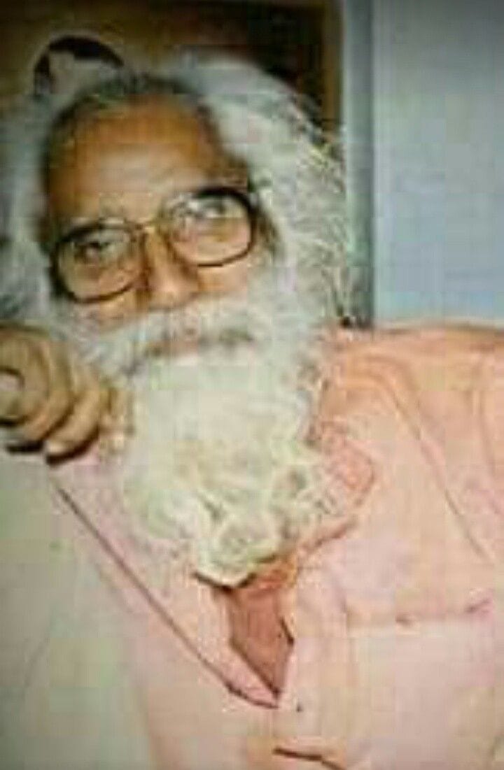 बाबा निर्भय हाथरसी। बाबा निर्भय हाथरसी।