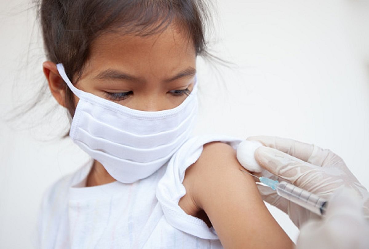 Coronavirus Vaccine Update Fda Likely To Authorise Pfizer Vaccine For Teens  Within A Week - अमेरिका: अब 12 से 15 साल के बच्चों को भी लगेगी कोरोना  वैक्सीन! एक हफ्ते में फाइजर