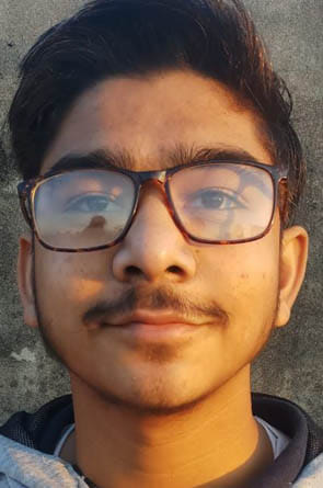 यश गुप्ता। यश गुप्ता।