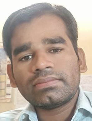 नीलेश स्वरूप पाल। नीलेश स्वरूप पाल।