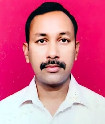 डा.जितेंद्र कुमार विश्वकर्मा। डा.जितेंद्र कुमार विश्वकर्मा।