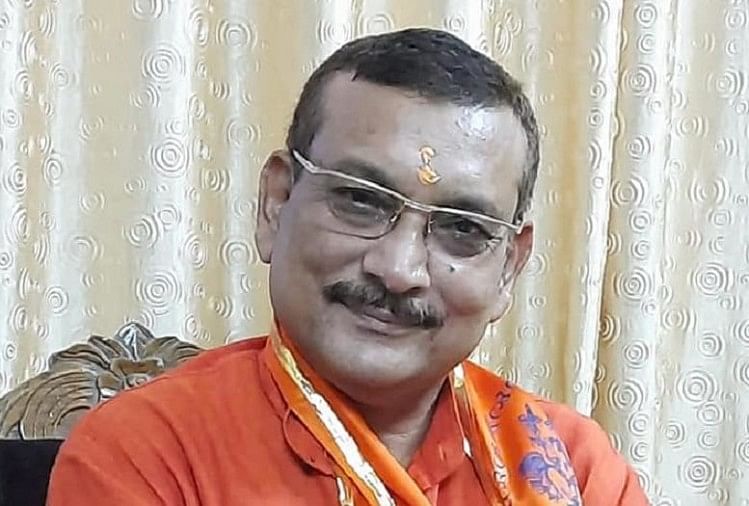 Dgp Gupteshwar Pandey Had Resigned 11 Years Ago Did Not Get Lok Sabha  Ticket From Buxar Had To Take Vrs Back - गुप्तेश्वर पांडेय ने 11 साल पहले  भी दिया था इस्तीफा,