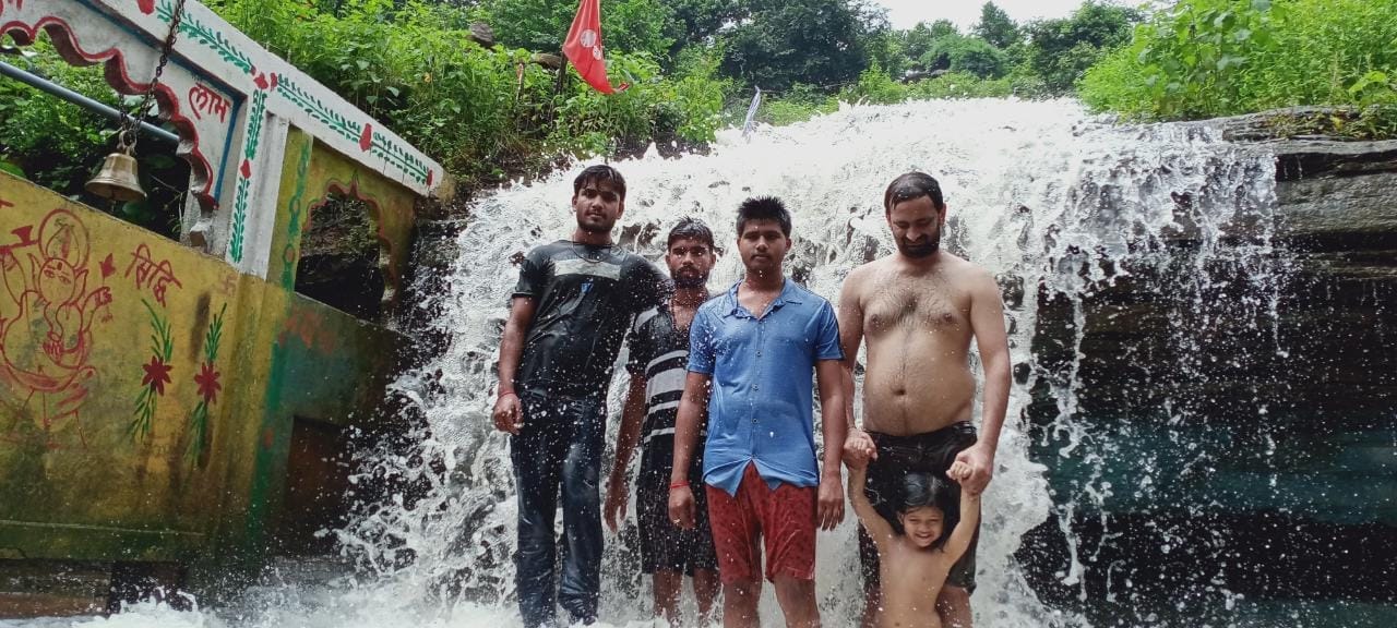 पटना के जंगल का जलप्रपात