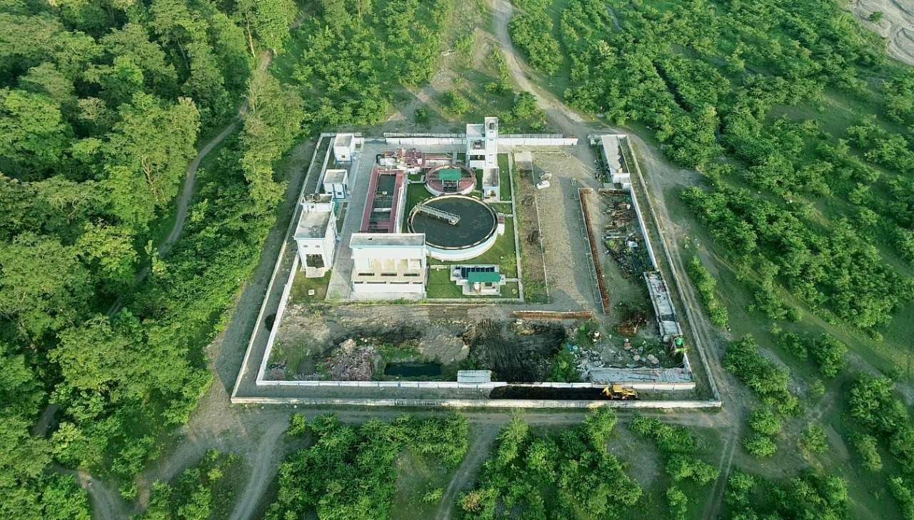 सीवेज ट्रीटमेंट प्लांट लक्कड़घाट का ड्रोन से लिया गया फोटो।