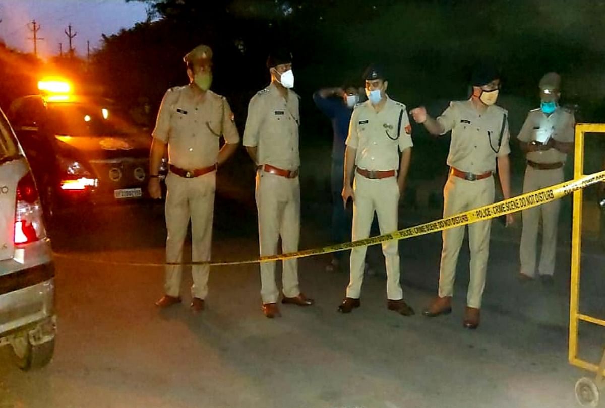 Ghaziabad Encounter Between Police And Atm Robbers Three Arrested Of Mewati  Gang - गाजियाबादः एटीएम काटने वालेे मेवाती गैंग से पुलिस की मुठभेड़, तीन  गिरफ्तार, कई राज्यों में कर ...