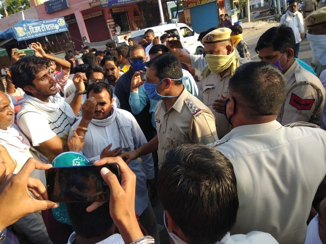 faimily protest faimily protest