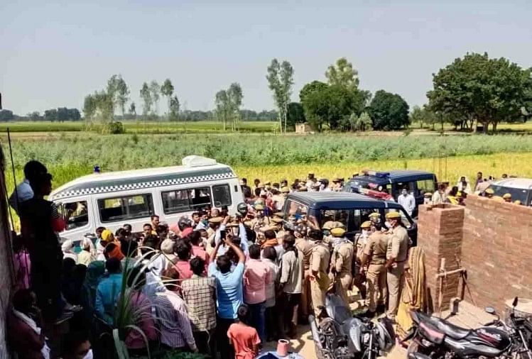 Up: The Girl's Body Found In Fatehpur After The Hathras Kand - यूपी: हाथरस कांड के बाद फतेहपुर में शिक्षिका की दुष्कर्म के बाद हत्या का आरोप, शव पहुंचा गांव - Amar