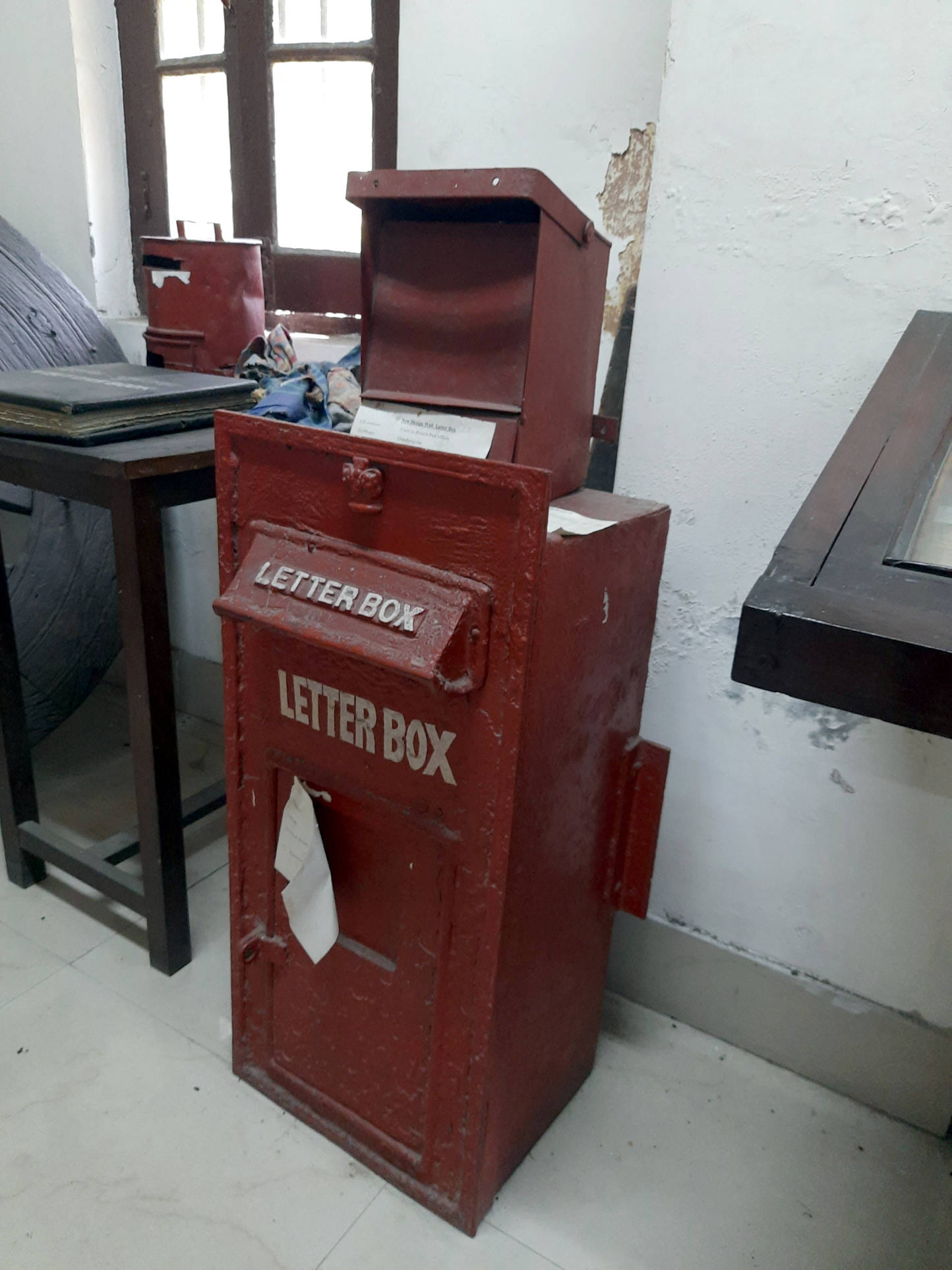 - सहारनपुर पोस्टल ट्रेनिंग सेंटर के संग्रहालय में मौजूद लैटर बॉक्स