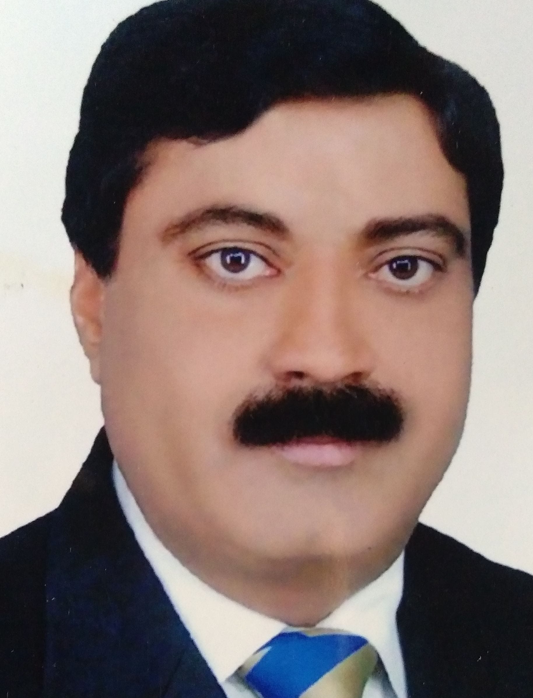 पूर्व चेयरमैन अरविन्द संगल पूर्व चेयरमैन अरविन्द संगल
