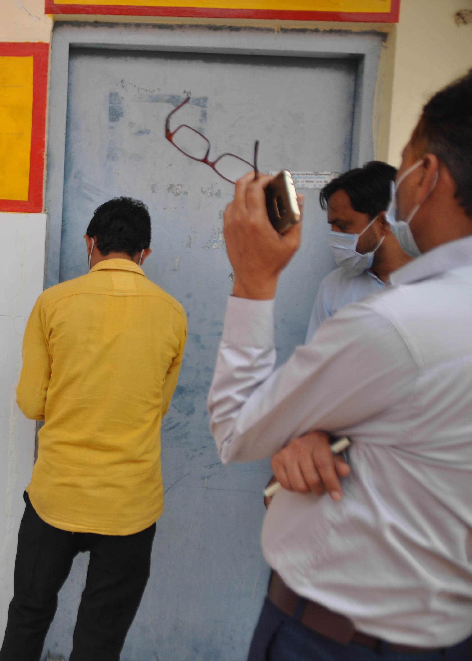 शामली सीएचसी का निरिक्षण करते सीएमओ डा0 वीर बहादुर ढाका शामली सीएचसी का निरिक्षण करते सीएमओ डा0 वीर बहादुर ढाका