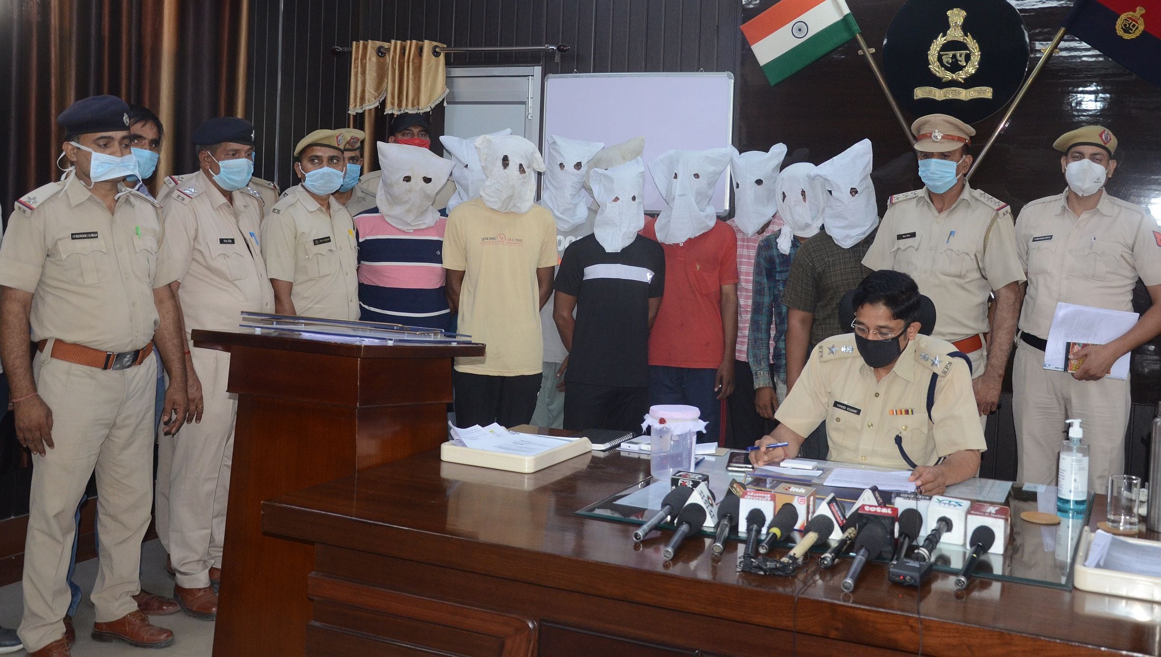 Nine accused of gang extortion seeking ten crore arrested