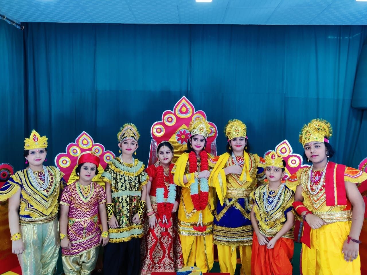 डिजिटल रामलीला के लिए तैयार बाल कलाकार। डिजिटल रामलीला के लिए तैयार बाल कलाकार।