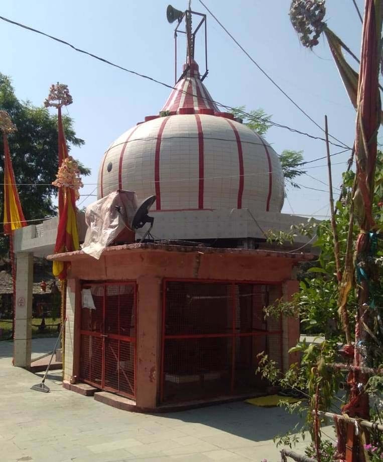 बीसलपुर के गांव इलाबांस देवल का देवी मंदिर।