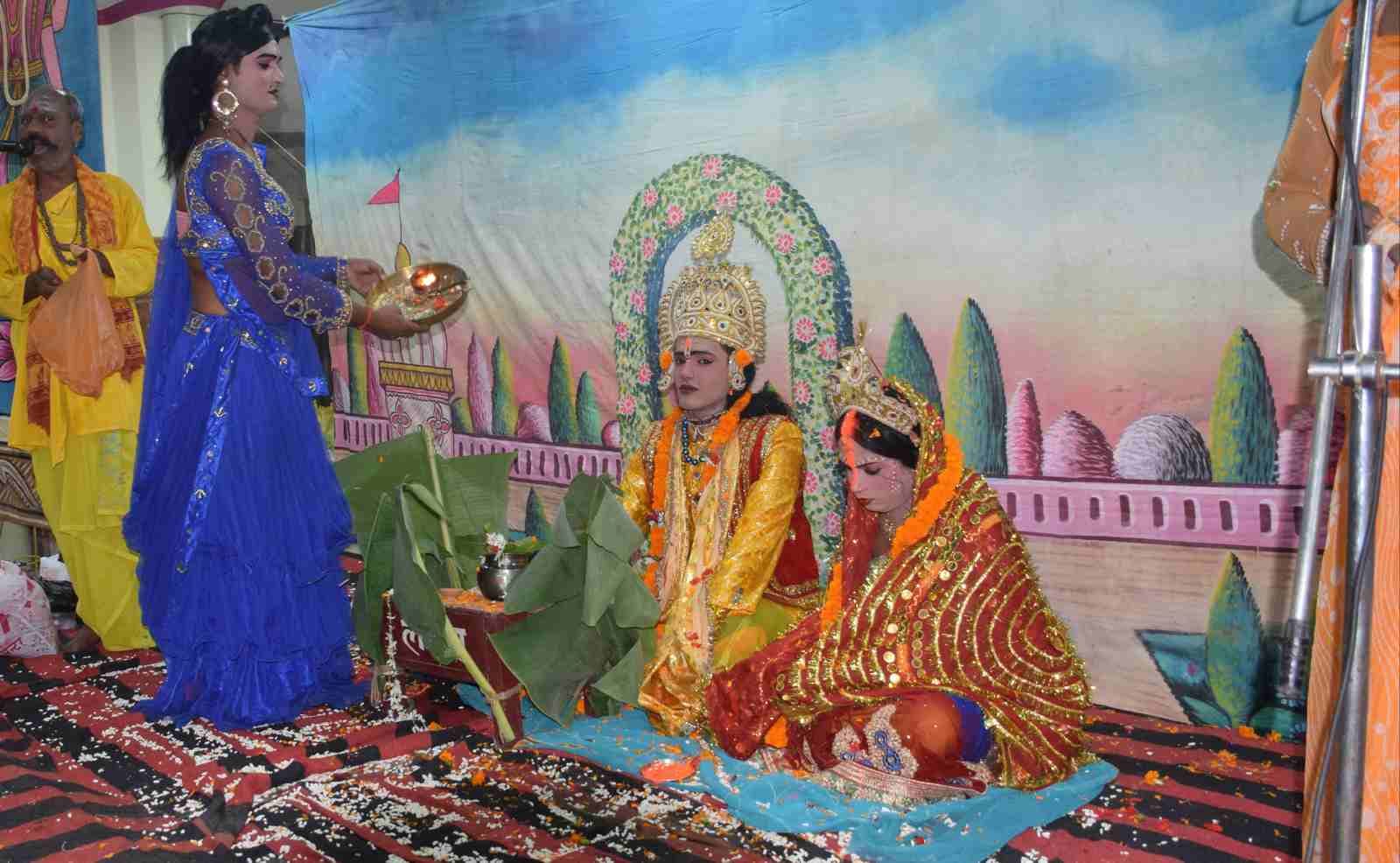 पुरानी कोतवाली में चल रही श्रीरामलीला में श्रीराम विवाह का दृश्य। पुरानी कोतवाली में चल रही श्रीरामलीला में श्रीराम विवाह का दृश्य।