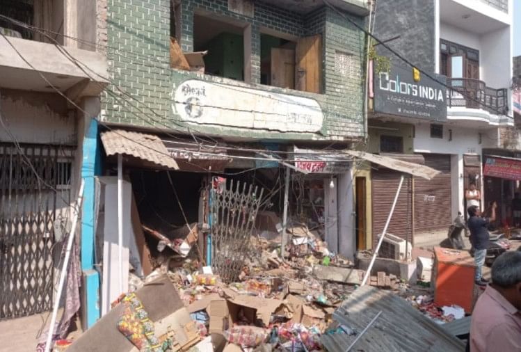 A Cylinder Blast In A Shop In Para Lucknow. - Lucknow Cylinder Blast News:  दुकान में भीषण धमाके के साथ गैस सिलेंडर फटने से मौके पर ही युवक की मौत, दहल  उठा