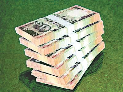 Bachchan Pasi's henchmen grab five lakh from retired inspector's son Bachchan Pasi's henchmen grab five lakh from retired inspector's son