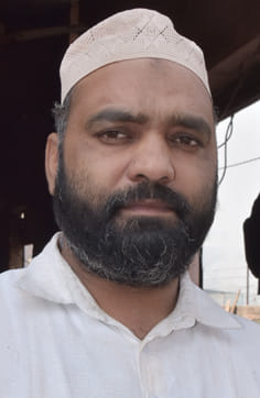 वुड कार्विंग कारोबारी अयाज अहमद
