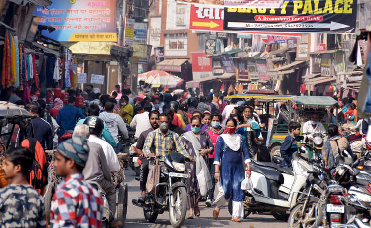 नेहरू मार्केट में लगा जाम नेहरू मार्केट में लगा जाम