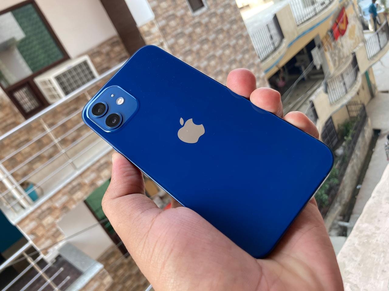 iPhone 12 First Impressions: नए आईफोन में क्या है खास?