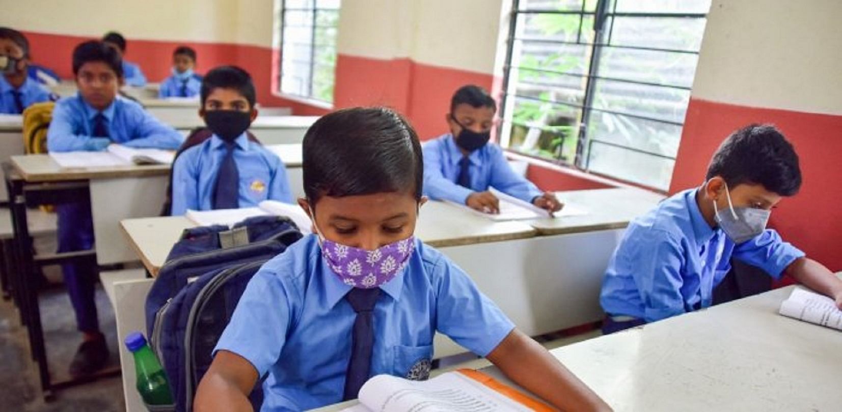 Coronavirus: 262 Students And 160 Teachers Infected With Corona Virus After School Opens In Andhra Pradesh - कोरोना वायरस: आंध्र प्रदेश में स्कूल खुलने के बाद 262 छात्र और 160 शिक्षक से