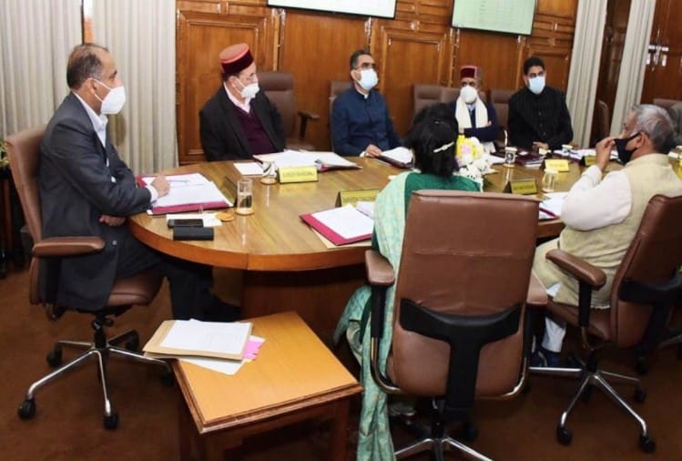 परीक्षाओं पर कैबिनेट में होगा फैसला, अधिकारी अपने स्तर पर