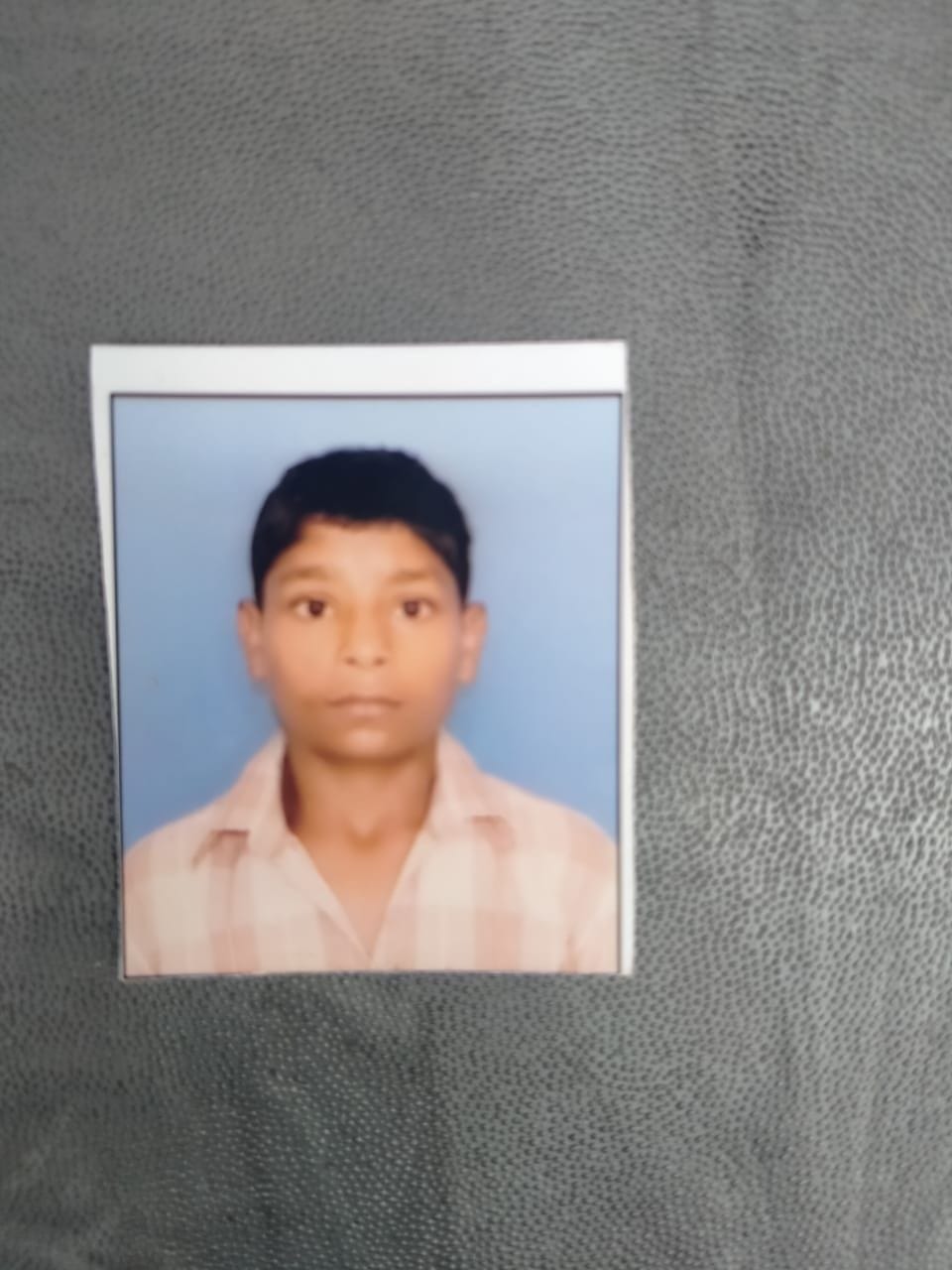 14एयूआरपी09 - किशन कुमार उर्फ गोलू (फाइल फोटो) 14एयूआरपी09 - किशन कुमार उर्फ गोलू (फाइल फोटो)