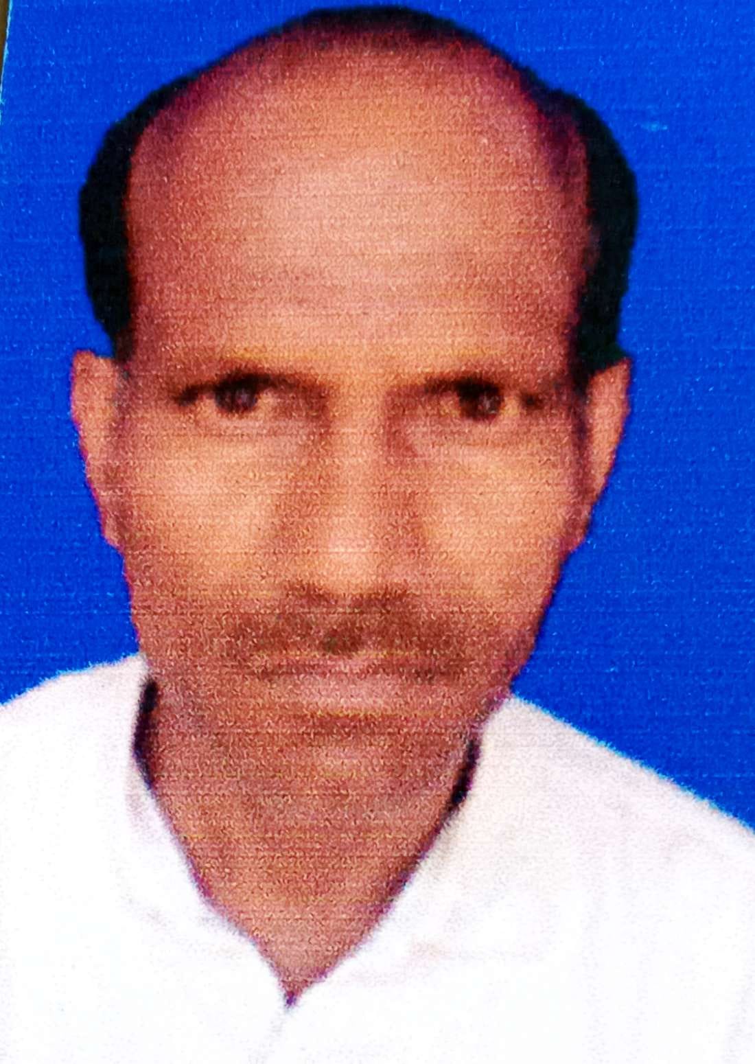 मृतक मूलचंद्र कुशवाहा की फाइल फोटो मृतक मूलचंद्र कुशवाहा की फाइल फोटो