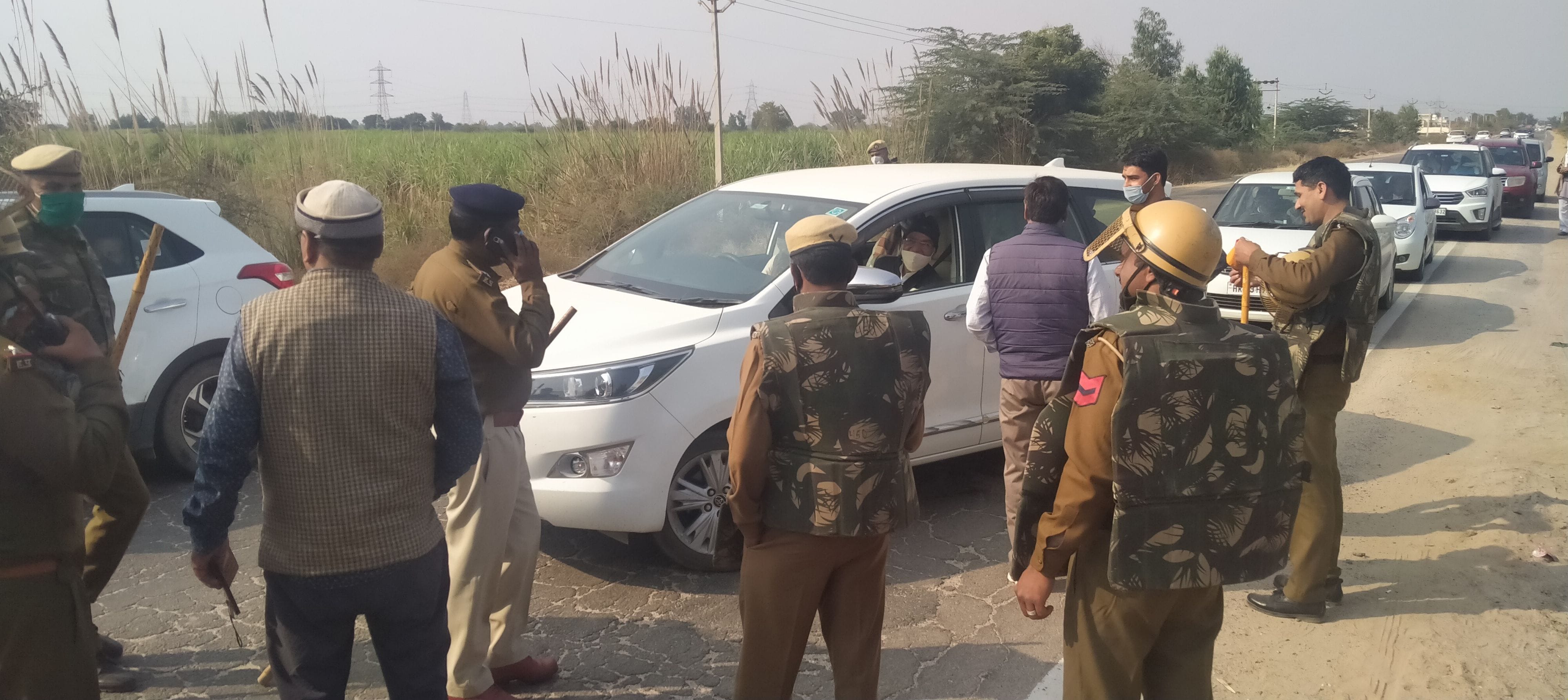 Police took seven farmers leaders into custody