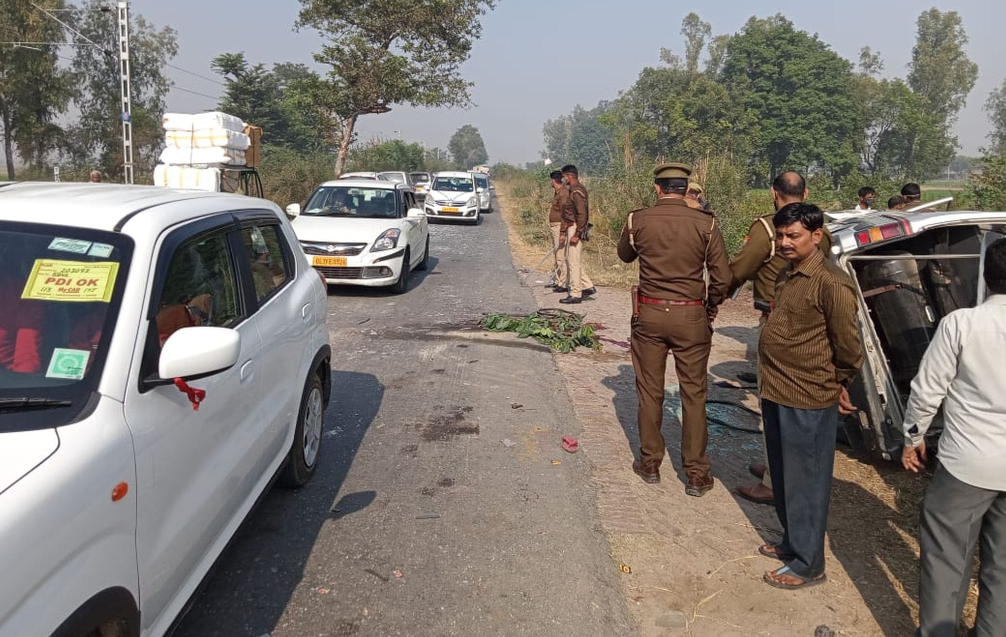 हादसे के बाद सड़क पर लगा जाम
