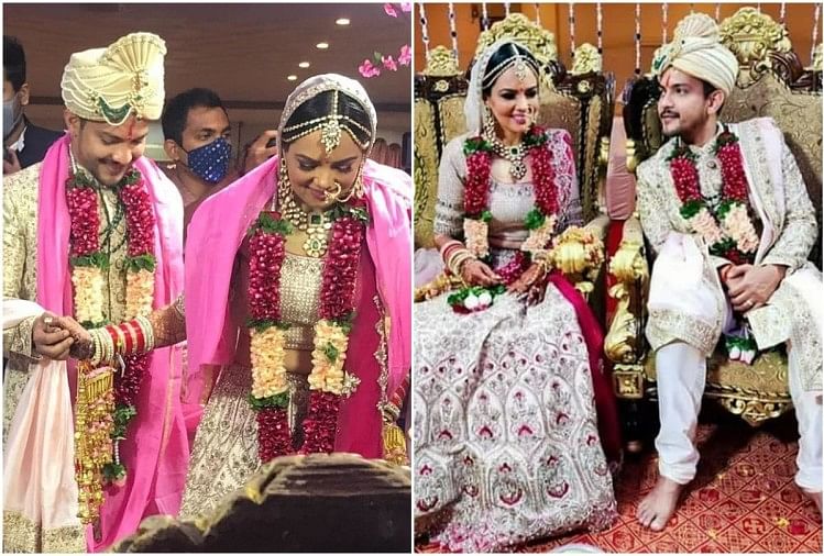 Aditya Narayan And Shweta Agarwal Wedding See First Photos From The  Ceremony - आदित्य नारायण ने श्वेता अग्रवाल संग लिए सात फेरे, दूल्हा- दुल्हन  की पहली तस्वीर आई सामने - Amar Ujala