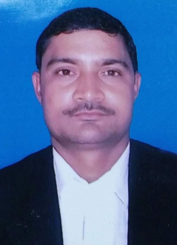उन्नावः उन्नाव में माखी दुष्कर्म मामले में पीड़िता के वकील रहे महेंद्र सिंह का फाइल फोटो। उन्नावः उन्नाव में माखी दुष्कर्म मामले में पीड़िता के वकील रहे महेंद्र सिंह का फाइल फोटो।