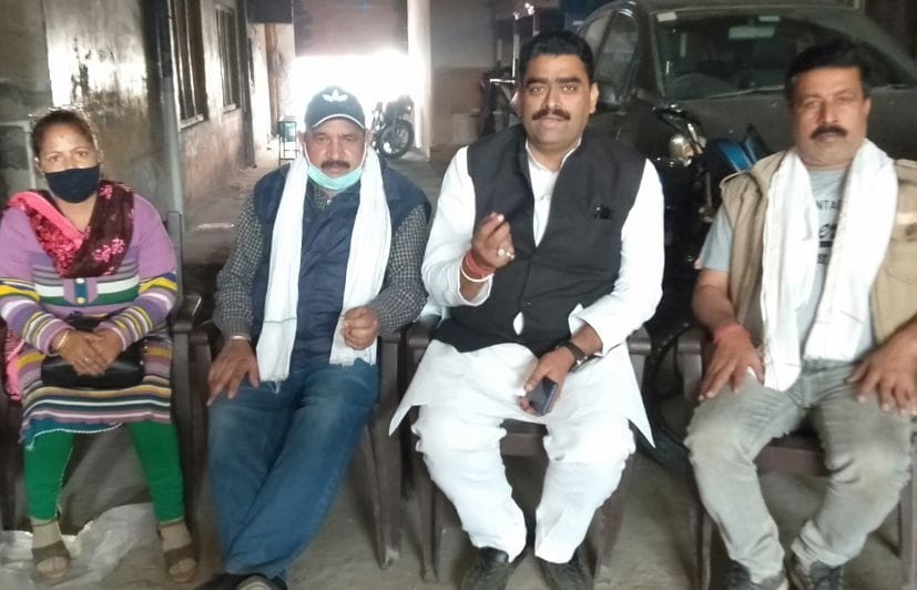 गदरपुर में पत्रकार वार्ता करते वरिष्ठ कांग्रेसी नेता प्रीत ग्रोवर। गदरपुर में पत्रकार वार्ता करते वरिष्ठ कांग्रेसी नेता प्रीत ग्रोवर।