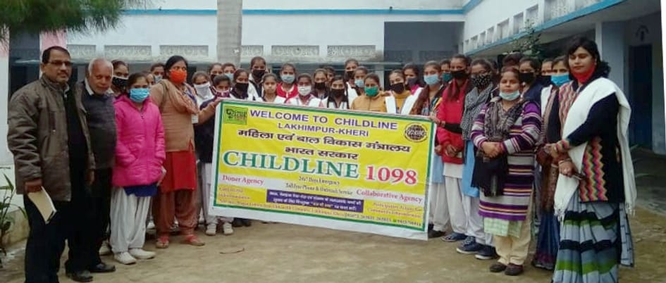 भीमराव आंबेडकर इंटर कॉलेज में मानवाधिकार दिवस पर आयोजित कार्यक्रम में मौजूद शिक्षक और विद्यार्? भीमराव आंबेडकर इंटर कॉलेज में मानवाधिकार दिवस पर आयोजित कार्यक्रम में मौजूद शिक्षक और विद्यार्?