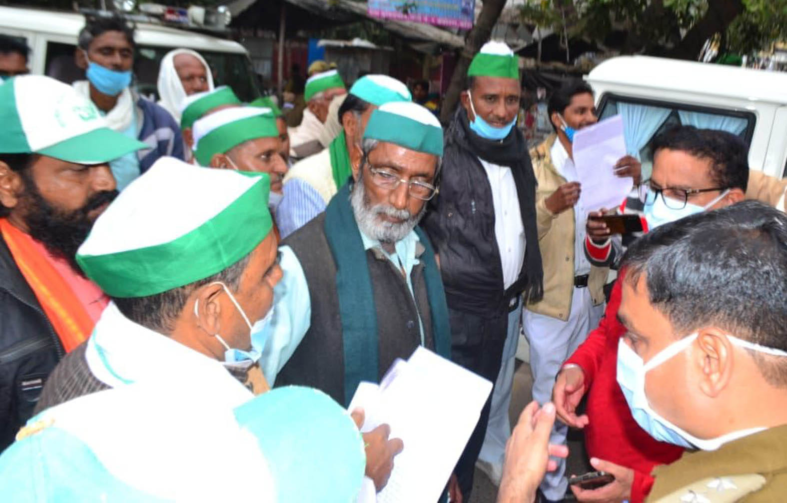 Opposition to agricultural laws made the streets hot again