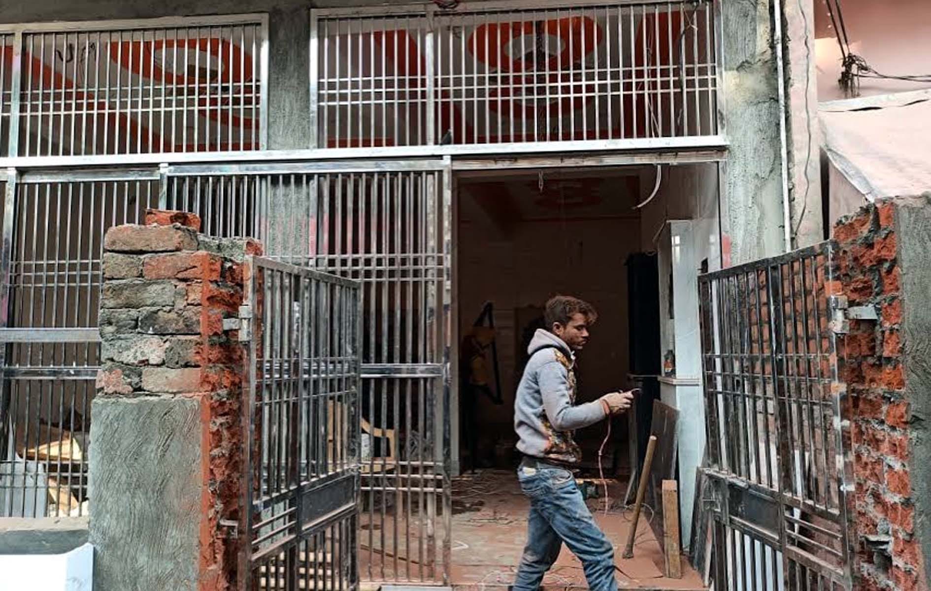 कासगंज में बिलराम गेट पर निर्माणाधीन नया मंदिर कासगंज में बिलराम गेट पर निर्माणाधीन नया मंदिर