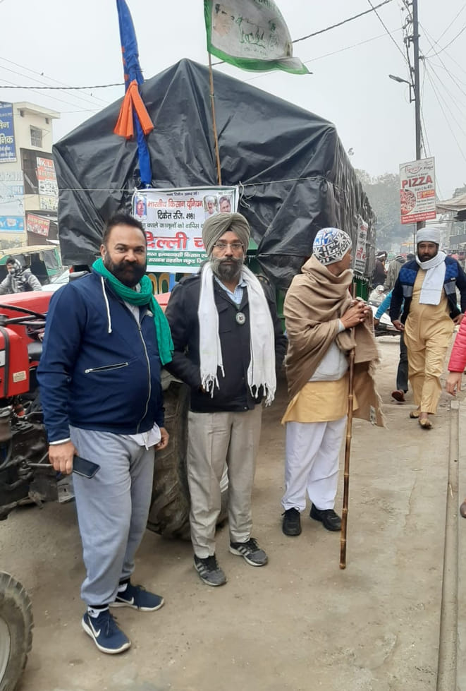 - आंदोलन में शामिल होने के लिए सरसावा से दिल्ली जाते किसान। - आंदोलन में शामिल होने के लिए सरसावा से दिल्ली जाते किसान।