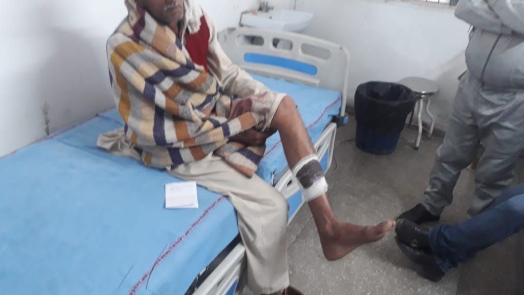  गोली के छर्रे लगने से घायल दिलबाग सिंह नागरिक अस्पताल में उपचाराधीन। संवाद