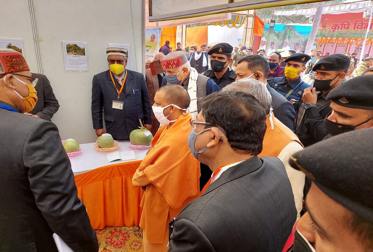 Chief Minister Yogi Arrives In Ayodhya, Inaugurates Kisan Mela And Visits  Pandals - किसानों के हित के लिए भाजपा सरकार ने किए ऐतिहासिक कार्य, न एमएसपी  खत्म होगी, न मंडियां ...