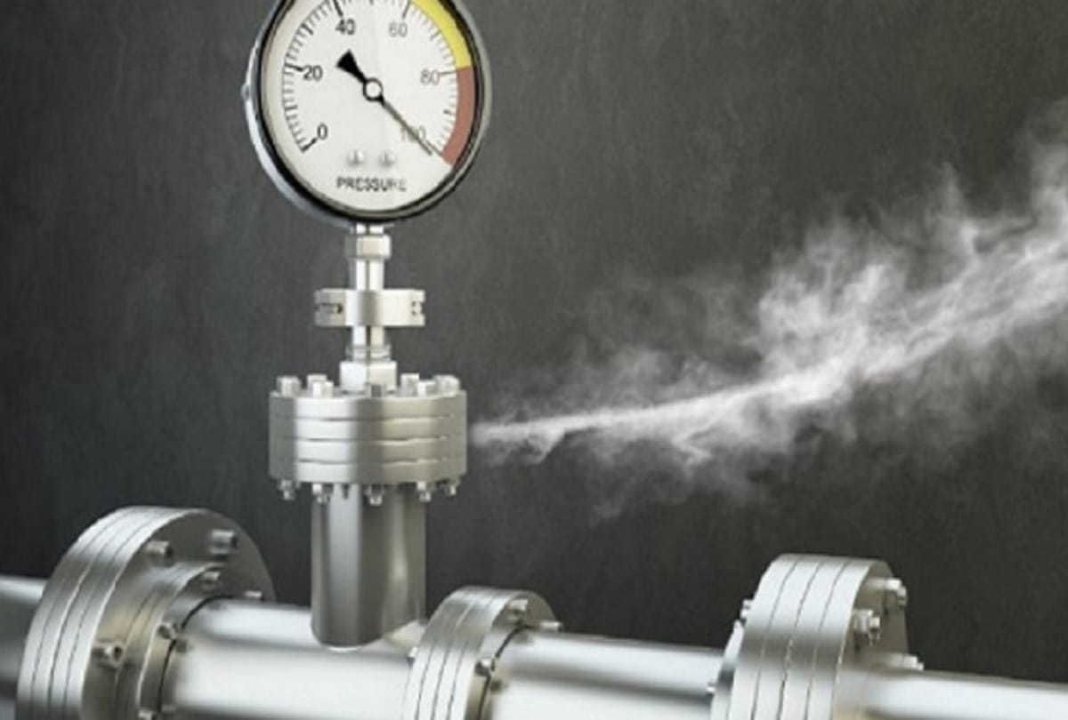Ammonia Gas Leak In Iffco At Midnight In Prayagraj - प्रयागराजः इफ्को में  आधी रात अमोनिया गैस का रिसाव, दो अफसरों की मौत, कई कर्मचारियों की हालत  बिगड़ी - Amar Ujala Hindi