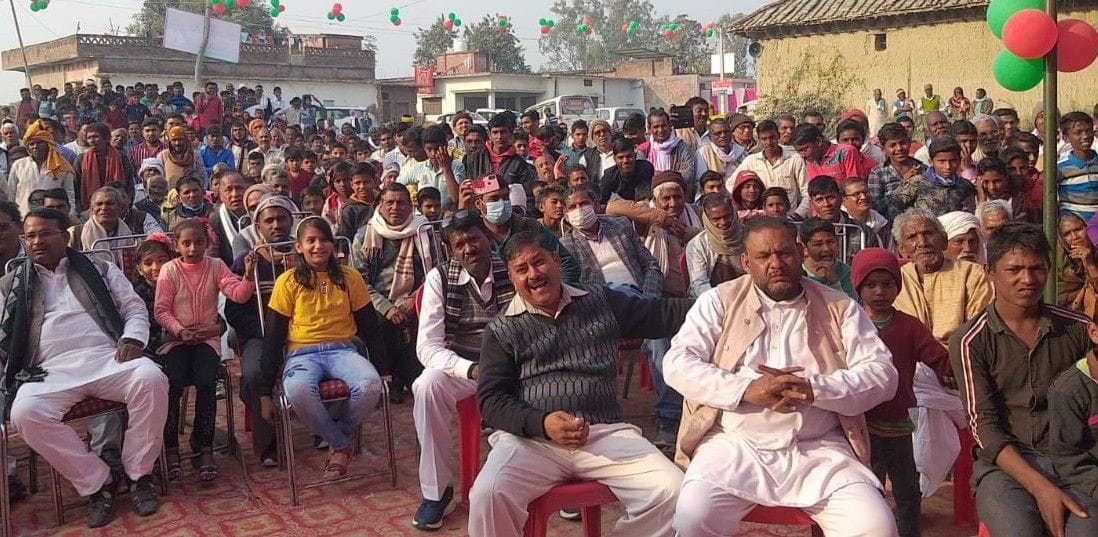 गंभीरपुर के गोमाडीह में पूर्व प्रधानमंत्री चौधरी चरण सिंह के जयंती पर आयोजित कार्यक्रम में शामि गंभीरपुर के गोमाडीह में पूर्व प्रधानमंत्री चौधरी चरण सिंह के जयंती पर आयोजित कार्यक्रम में शामि