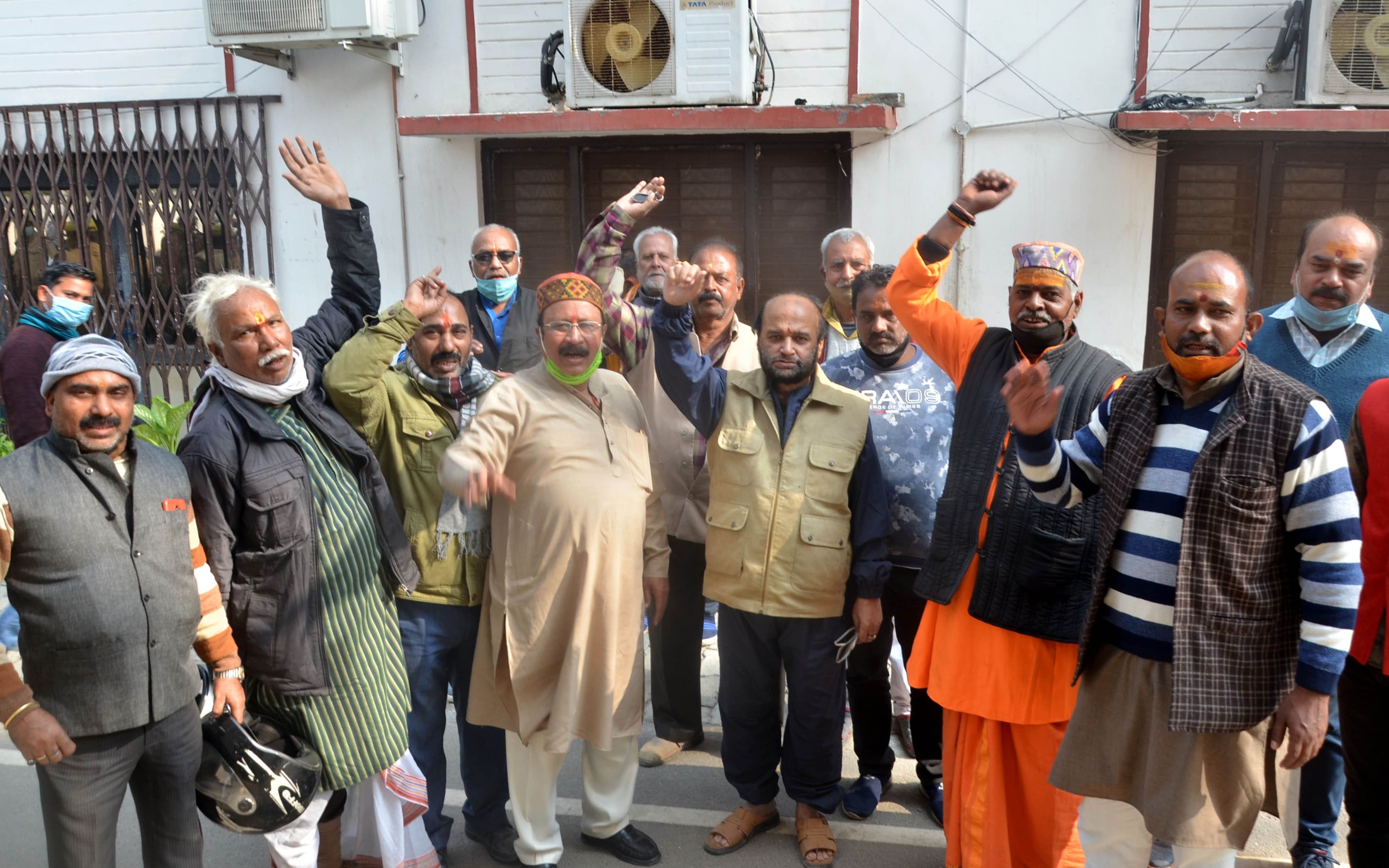Battle over the sand: Saints and pilgrims over land allotment Battle over the sand: Saints and pilgrims over land allotment